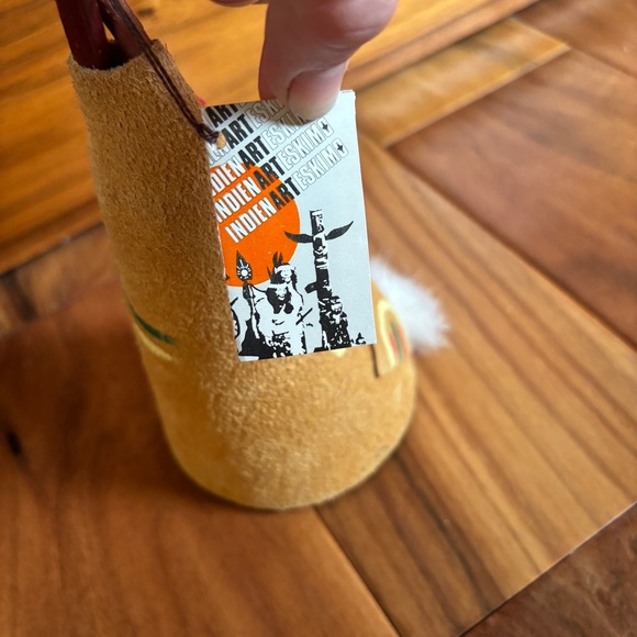 Vintage First Nations Canadian art- Teepee and baby - Picture 8 of 12